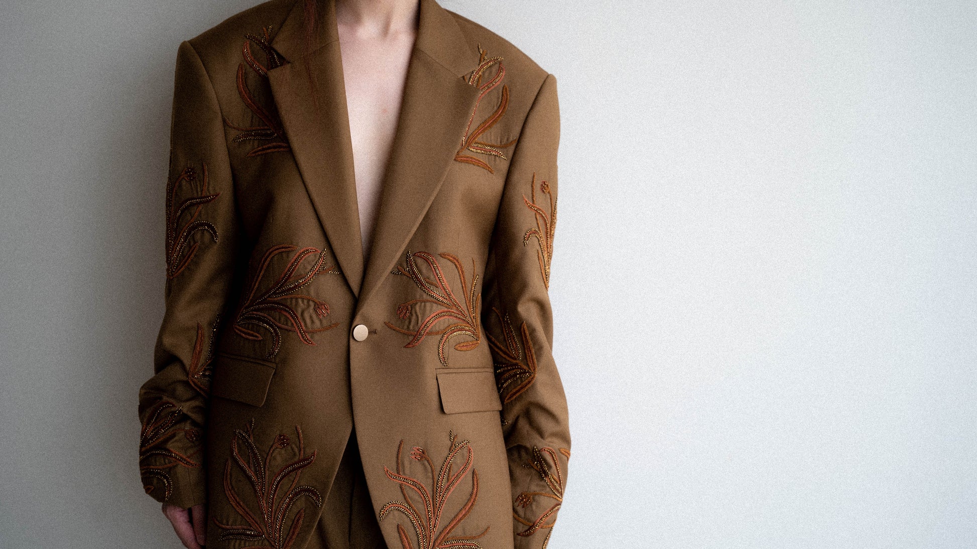 Artisanal suit